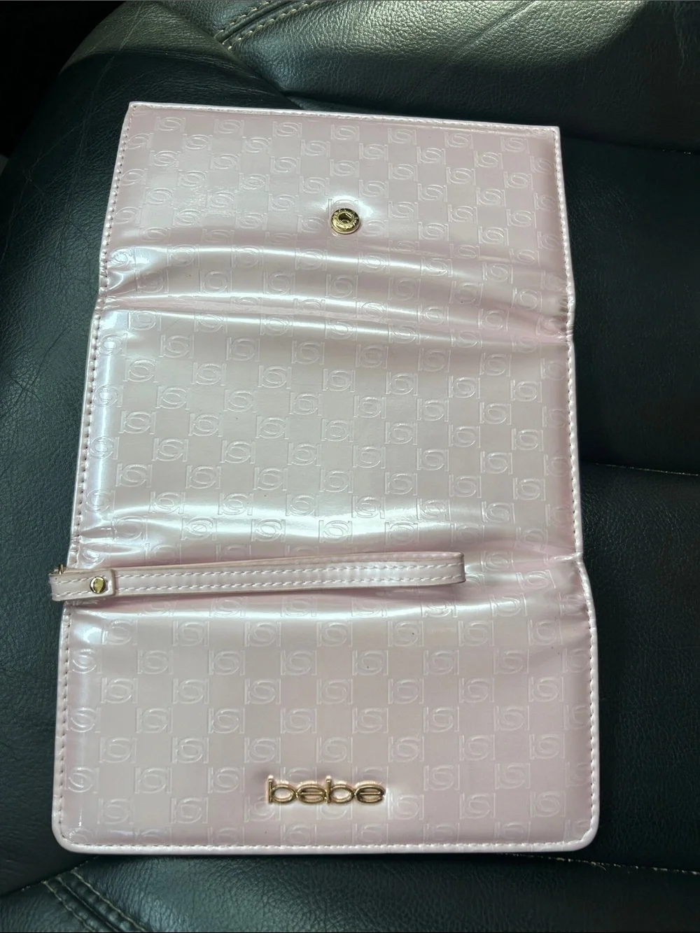 bebe glossy patent